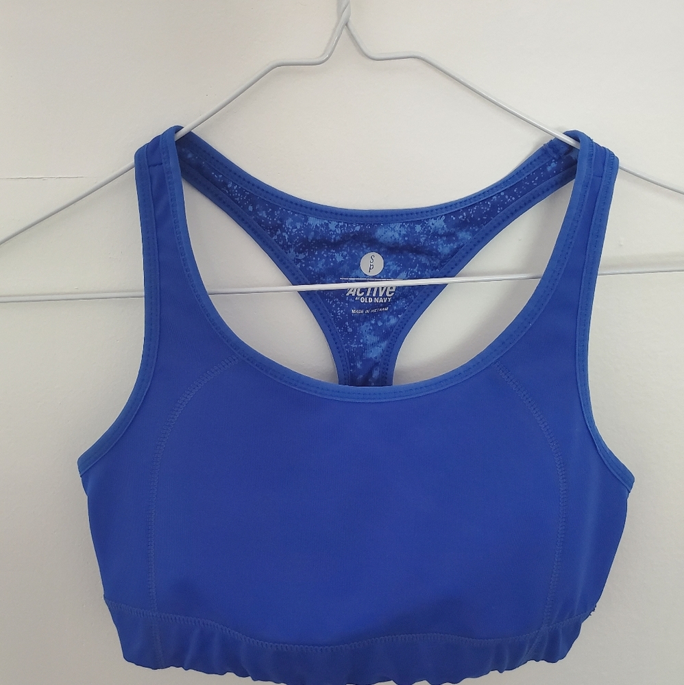 Athletic bra